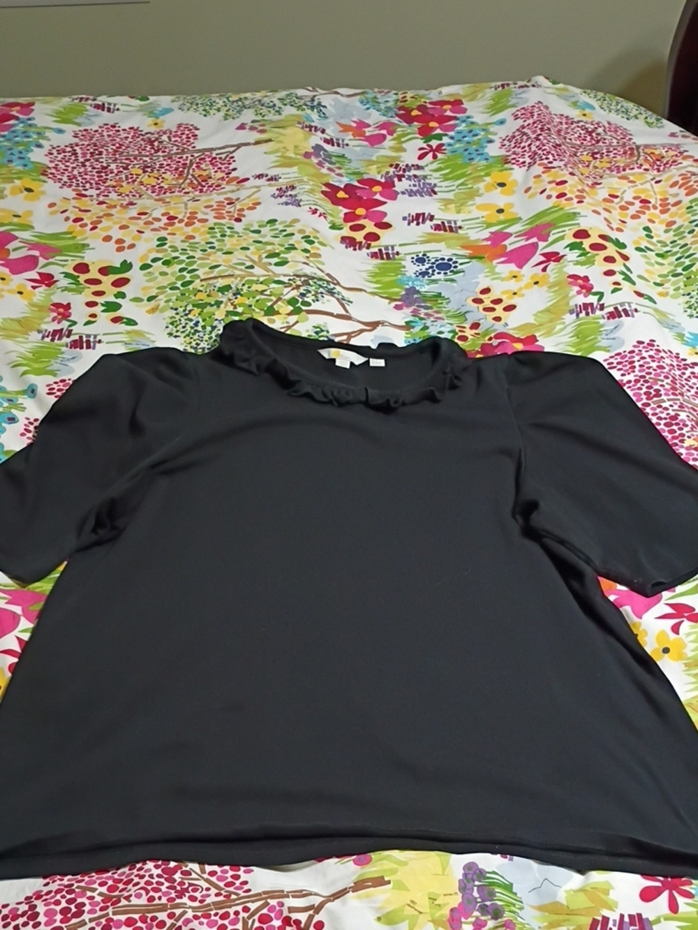 Boden Black Ruffle Neck Short Sleeve Top Size 20 22